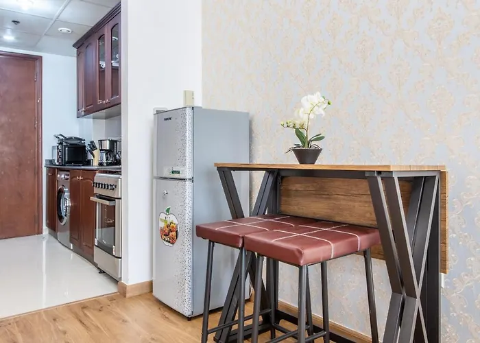Live And Experience A Stunning Sea View Studio