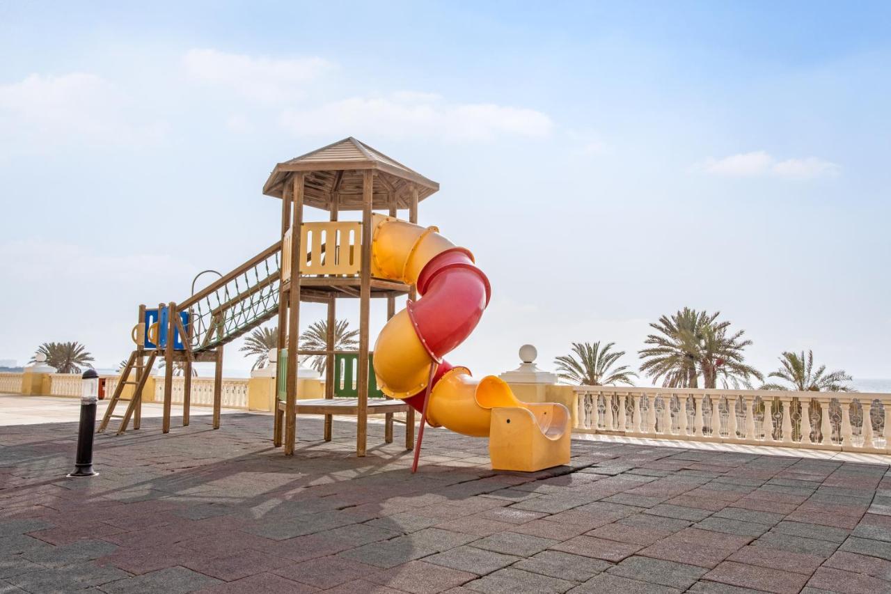 Live And Experience A Stunning Sea View * Ras al-Khaimah